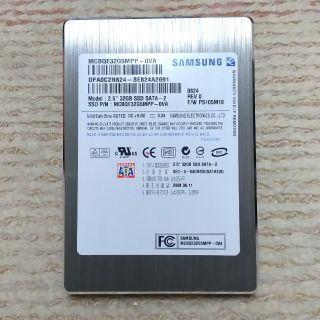 サムスン(SAMSUNG)のSAMSUNG SSD 32GB SATA 2.5インチ(PC周辺機器)