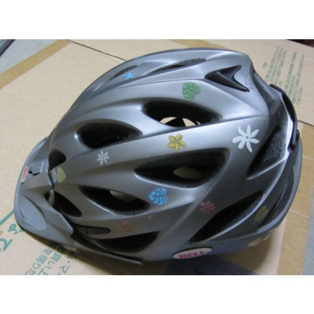 BELL(ベル)の【tommy様 専用】女性用　自転車用ヘルメット【BELL】 スポーツ/アウトドアの自転車(ウエア)の商品写真