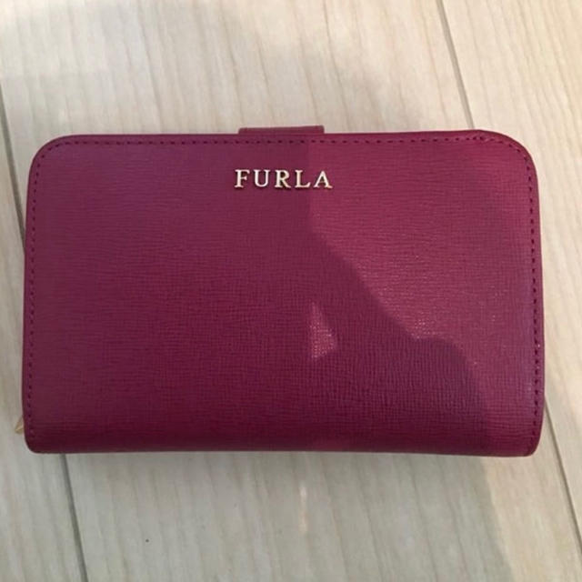 FURLA 2つ折財布