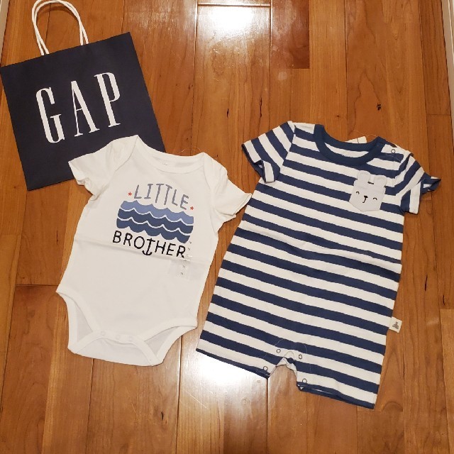 babyGAP(ベビーギャップ)の70 ショートオール&ロンパース キッズ/ベビー/マタニティのベビー服(~85cm)(ロンパース)の商品写真