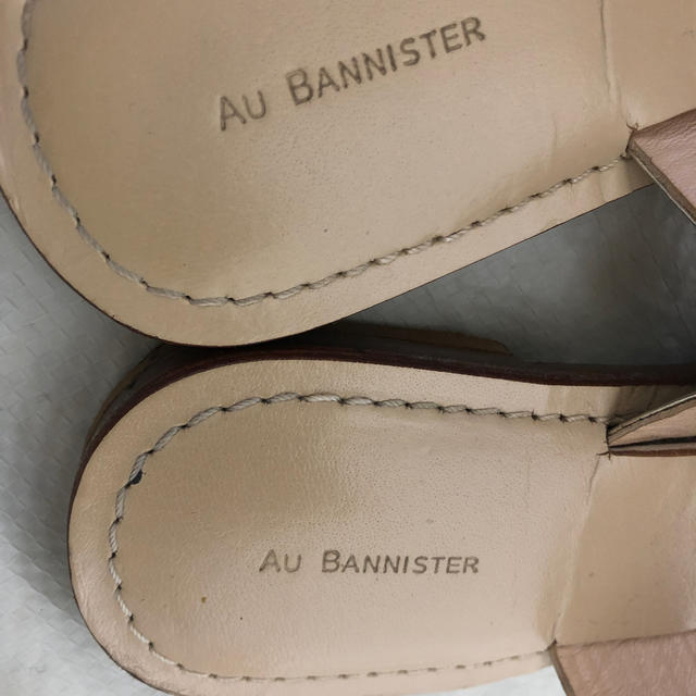 AU BANNISTER(オゥバニスター)の【中古】AU BANNISTERオウ・バニスター★サンダル★ゴールド★38 レディースの靴/シューズ(サンダル)の商品写真