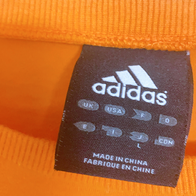 adidas(アディダス)の読売巨人adidasＴシャツ長嶋茂雄　非売品 エンタメ/ホビーのタレントグッズ(スポーツ選手)の商品写真