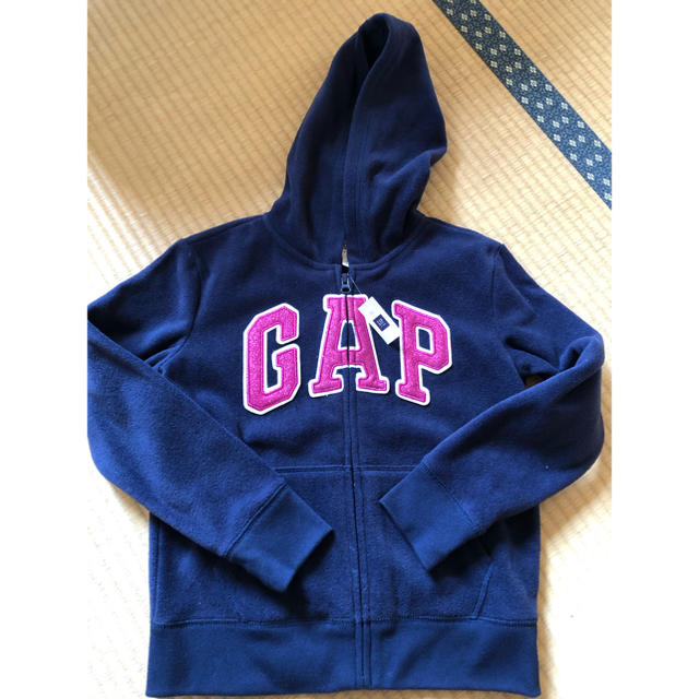 GAP(ギャップ)のGAP  パーカー キッズ/ベビー/マタニティのキッズ服女の子用(90cm~)(ジャケット/上着)の商品写真