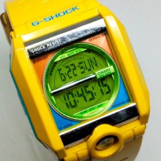 ジーショック(G-SHOCK)の希少カラー海外モデル！G-8100C-9DR G-SHOCK(腕時計(デジタル))