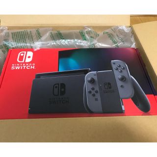 ニンテンドウ(任天堂)のSwitch(家庭用ゲーム機本体)