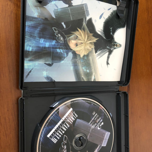 SQUARE ENIX(スクウェアエニックス)のFINAL　FANTASY　VII　ADVENT　CHILDREN　COMPLE エンタメ/ホビーのDVD/ブルーレイ(アニメ)の商品写真