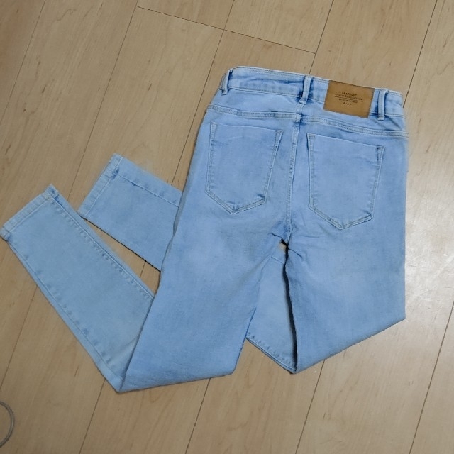 ZARA(ザラ)のZARA👖こつっち様専用 レディースのパンツ(デニム/ジーンズ)の商品写真