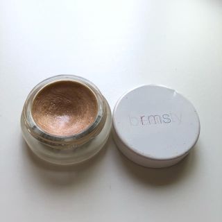 コスメキッチン(Cosme Kitchen)のrms beauty シャンパンローズルミナイザー(フェイスカラー)