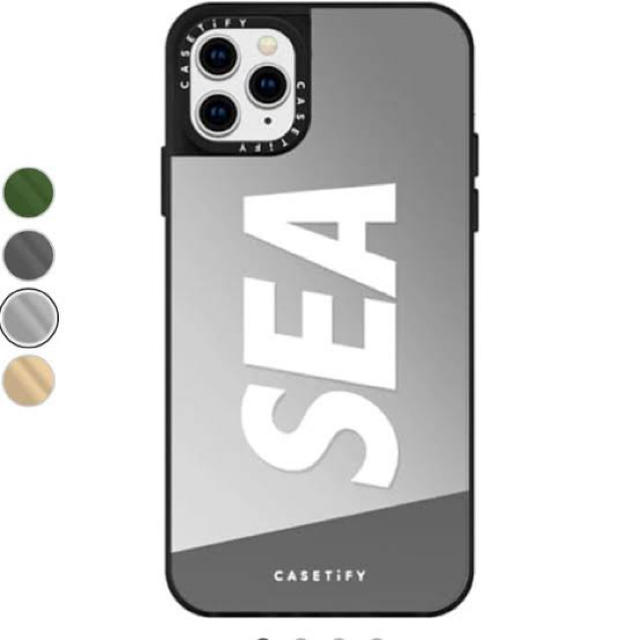 着用WIND AND SEA CASETiFY iPhone11 pro Case