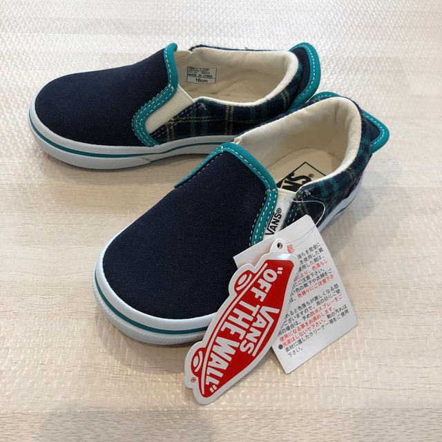 VANS(ヴァンズ)の【新品未使用タグ付き】VANS スリッポン　16㎝ キッズ/ベビー/マタニティのキッズ靴/シューズ(15cm~)(スリッポン)の商品写真