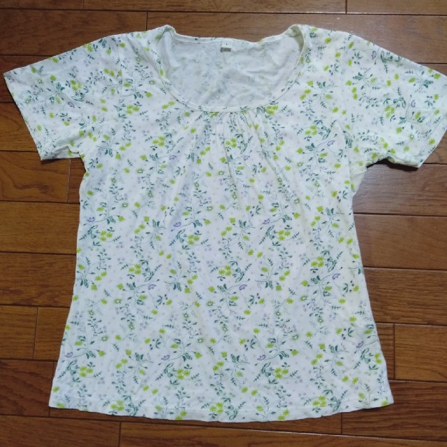 AEON(イオン)のトップス Tシャツ　L レディースのトップス(Tシャツ(半袖/袖なし))の商品写真