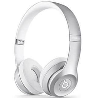 ビーツバイドクタードレ(Beats by Dr Dre)のBeats Solo2 ワイヤレスヘッドフォン Bluetooth対応 シルバー(ヘッドフォン/イヤフォン)