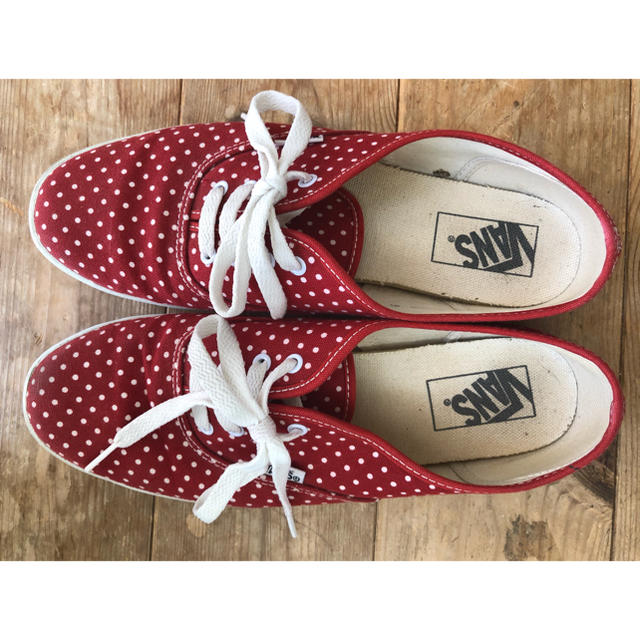 VANS(ヴァンズ)のメロリ〜ナ様✩値下げしました☆vans ドット柄スニーカー レディースの靴/シューズ(スニーカー)の商品写真