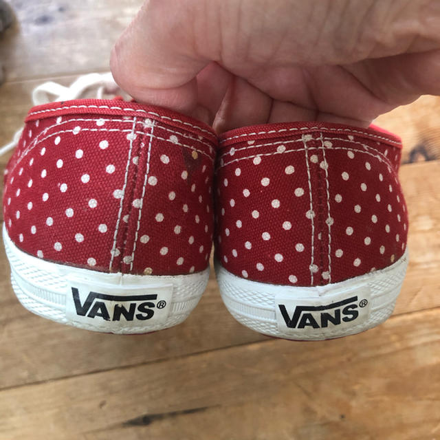 VANS(ヴァンズ)のメロリ〜ナ様✩値下げしました☆vans ドット柄スニーカー レディースの靴/シューズ(スニーカー)の商品写真