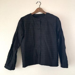 イッセイミヤケ(ISSEY MIYAKE)のHaaT(ハート) イッセイミヤケ　黒　Mサイズ(シャツ/ブラウス(長袖/七分))