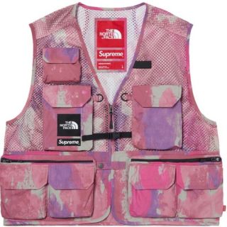 シュプリーム(Supreme)の定価以下！supreme northface　カーゴベスト　マルチ　Sサイズ(ベスト)