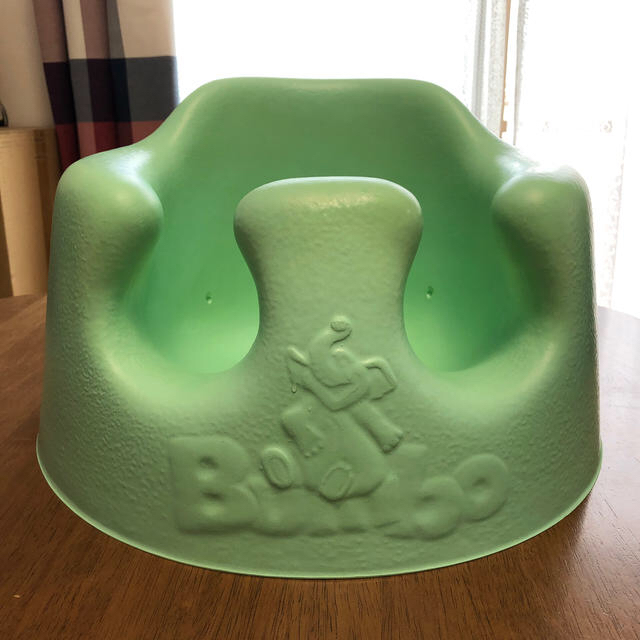 Bumbo(バンボ)のバンボ　ミントグリーン　テーブル付き キッズ/ベビー/マタニティの寝具/家具(その他)の商品写真