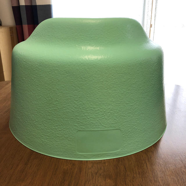 Bumbo(バンボ)のバンボ　ミントグリーン　テーブル付き キッズ/ベビー/マタニティの寝具/家具(その他)の商品写真