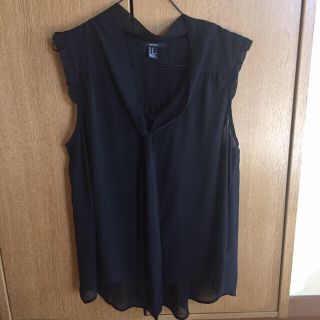 フォーエバートゥエンティーワン(FOREVER 21)の黒 オフィス服にも♡(タンクトップ)