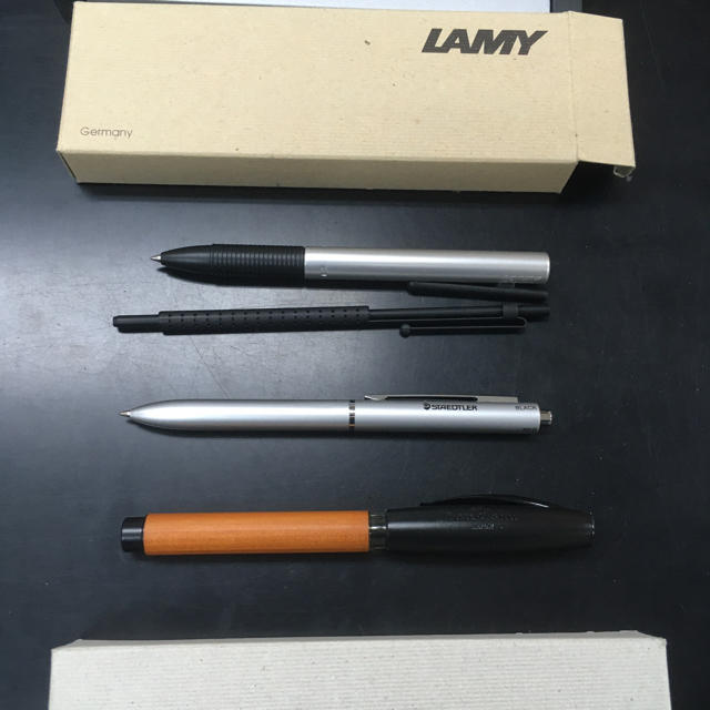 LAMY(ラミー)のラミー2本　ファーバーカステル1本　ステッドラー1本　ボールペンセット！ インテリア/住まい/日用品の文房具(ペン/マーカー)の商品写真