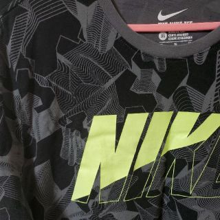 ナイキ(NIKE)のウィメンズ tシャツ(Tシャツ/カットソー(半袖/袖なし))