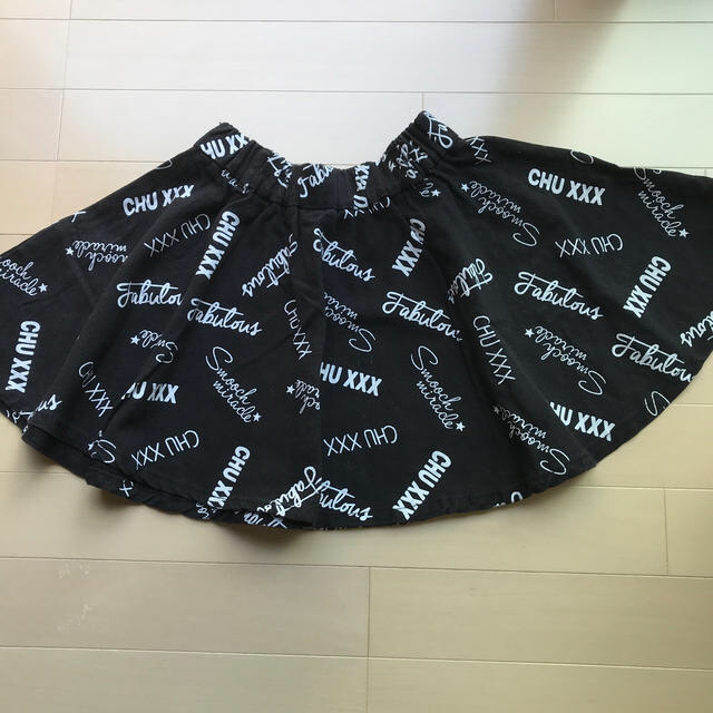 CHU XXX(チュー)のCHU XXX ミニスカート キッズ/ベビー/マタニティのキッズ服女の子用(90cm~)(スカート)の商品写真