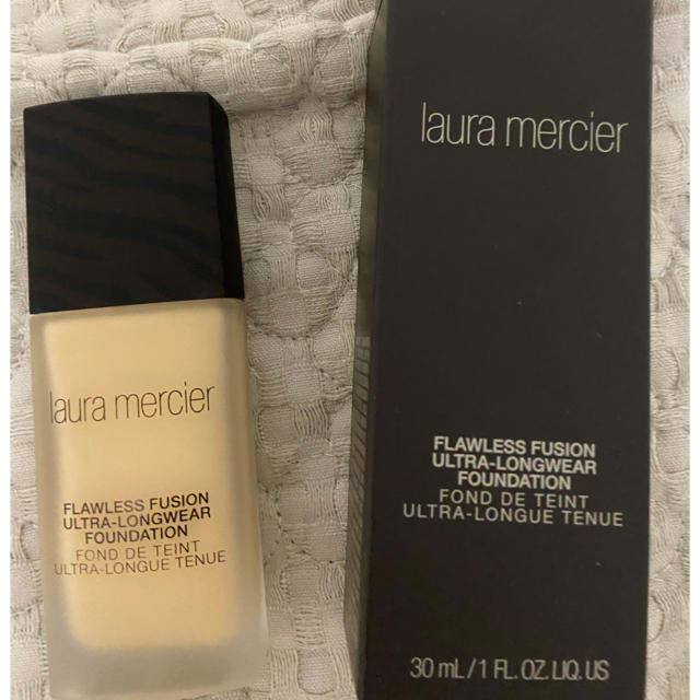 laura mercier(ローラメルシエ)の美品　ローラメルシエ　ファンデーション　クッションファンデ　河北メイク コスメ/美容のベースメイク/化粧品(ファンデーション)の商品写真