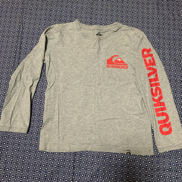 QUIKSILVER(クイックシルバー)のクイックシルバー2枚セット キッズ/ベビー/マタニティのキッズ服男の子用(90cm~)(Tシャツ/カットソー)の商品写真