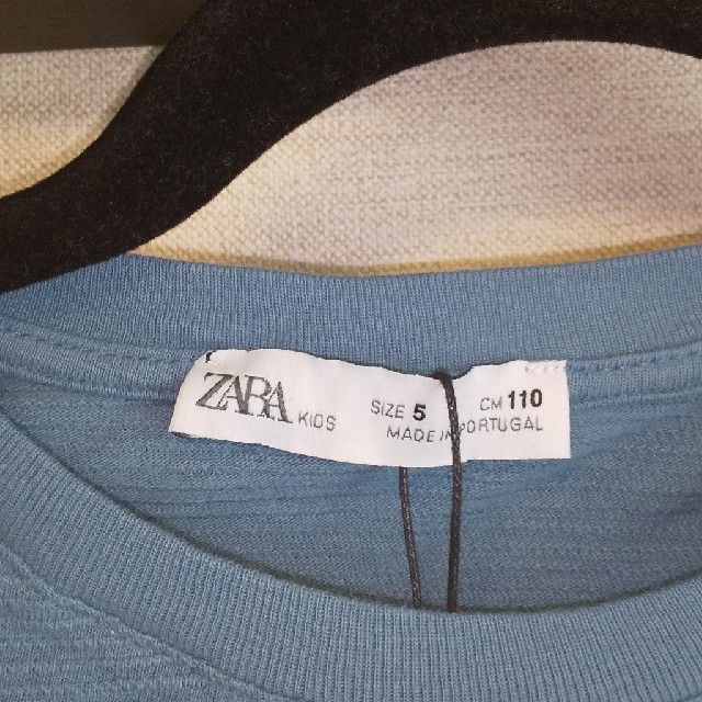 ZARA(ザラ)の専用☆新品ZARA Tシャツ 110 キッズ/ベビー/マタニティのキッズ服男の子用(90cm~)(Tシャツ/カットソー)の商品写真