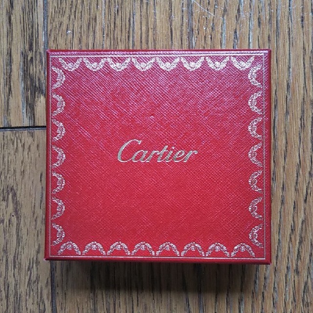 Cartier(カルティエ)のCARTIER カルティエ の空箱 レディースのバッグ(ショップ袋)の商品写真