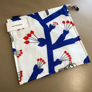 マリメッコ(marimekko)のお値引き！ marimekko マリメッコ 鍋敷き♪(収納/キッチン雑貨)