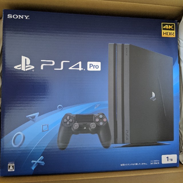 SONY(ソニー)の新品未開封品　PS4 Pro 1TB エンタメ/ホビーのゲームソフト/ゲーム機本体(家庭用ゲーム機本体)の商品写真