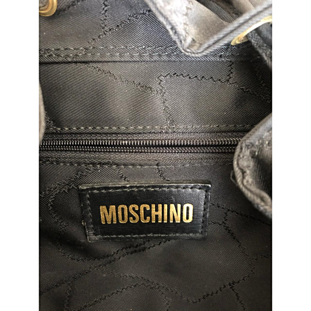 MOSCHINO(モスキーノ)のMOSCHINO ブラックリュック レディースのバッグ(リュック/バックパック)の商品写真