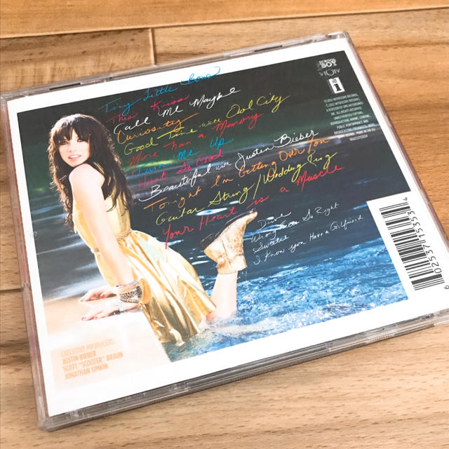【KISS】CARLY RAE JEPSEN エンタメ/ホビーのCD(ポップス/ロック(洋楽))の商品写真