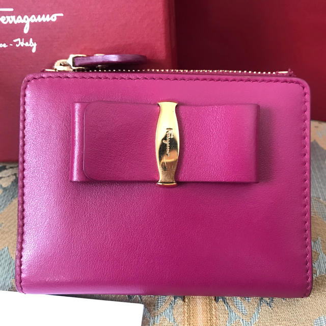 Salvatore Ferragamo(サルヴァトーレフェラガモ)の専用☆ フェラガモ ☆折財布　コインケース　ミニウォレット　美品♯エルメス  レディースのファッション小物(財布)の商品写真