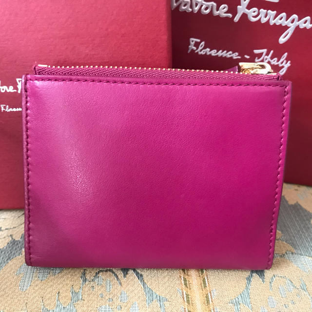 Salvatore Ferragamo(サルヴァトーレフェラガモ)の専用☆ フェラガモ ☆折財布　コインケース　ミニウォレット　美品♯エルメス  レディースのファッション小物(財布)の商品写真