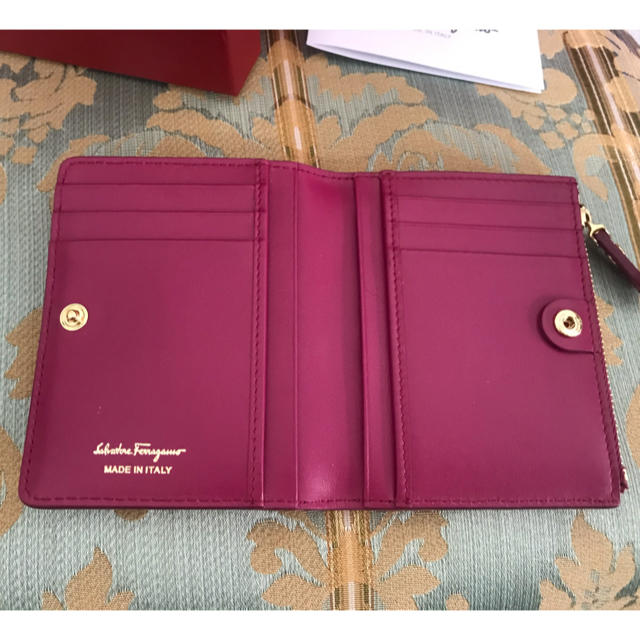 Salvatore Ferragamo(サルヴァトーレフェラガモ)の専用☆ フェラガモ ☆折財布　コインケース　ミニウォレット　美品♯エルメス  レディースのファッション小物(財布)の商品写真