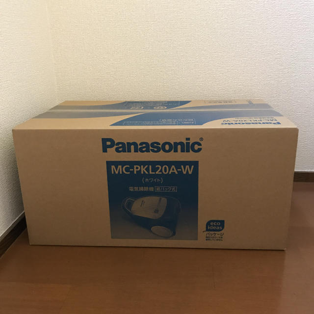 Panasonic(パナソニック)の新品未開封！Panasonic 紙パック式掃除機 MC-PKL20A-W スマホ/家電/カメラの生活家電(掃除機)の商品写真