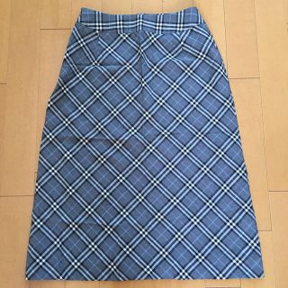 バーバリーブルーレーベル(BURBERRY BLUE LABEL)の☆売り切り　バーバリー グレー  スカート  38(ひざ丈スカート)