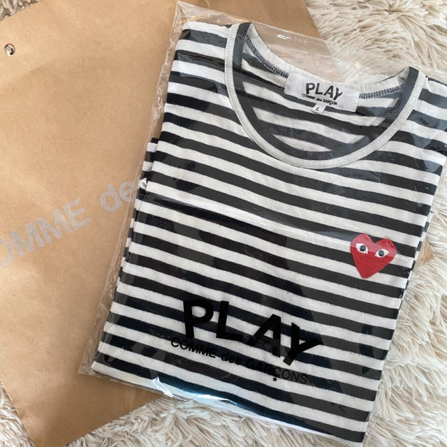 COMME des GARCONS(コムデギャルソン)の新品同様★コム・デ・ギャルソン ★入手困難 PLAY シャツ★  レディースのトップス(シャツ/ブラウス(長袖/七分))の商品写真