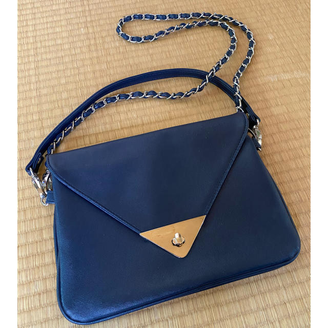 AZUL by moussy(アズールバイマウジー)のAZUL by moussy 紺色ショルダーバッグ レディースのバッグ(ショルダーバッグ)の商品写真