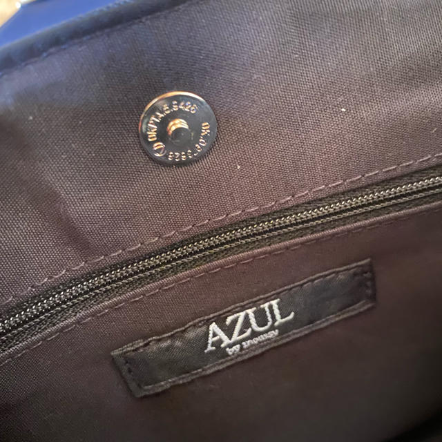 AZUL by moussy(アズールバイマウジー)のAZUL by moussy 紺色ショルダーバッグ レディースのバッグ(ショルダーバッグ)の商品写真