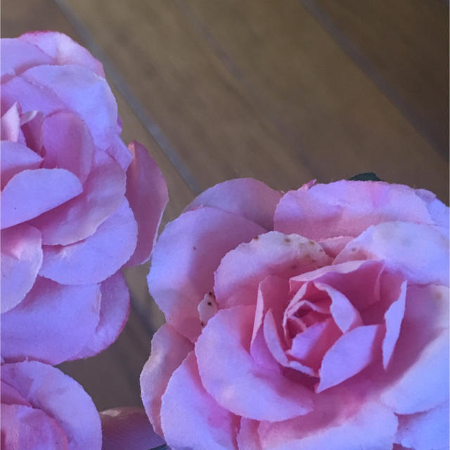 紙で出来た薔薇の花🌹 ハンドメイドのフラワー/ガーデン(その他)の商品写真