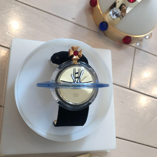ヴィヴィアンウエストウッド(Vivienne Westwood)のヴィヴィアンとスウォッチコラボ時計(腕時計)