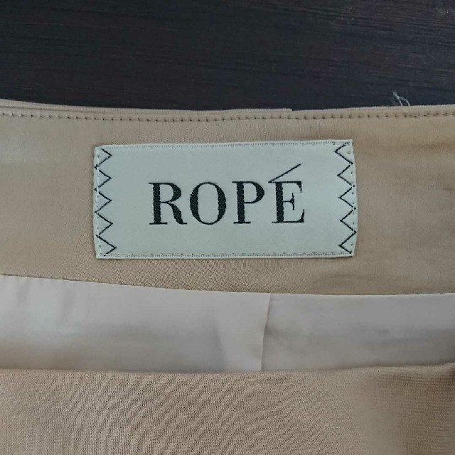 ROPE’(ロペ)のロペマドモアゼル タイトスカート レディースのスカート(ひざ丈スカート)の商品写真