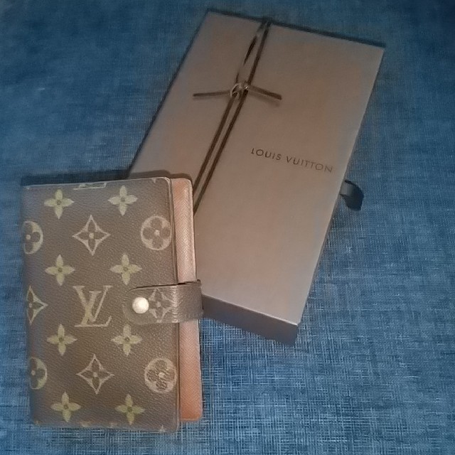 LOUIS VUITTON 手帳