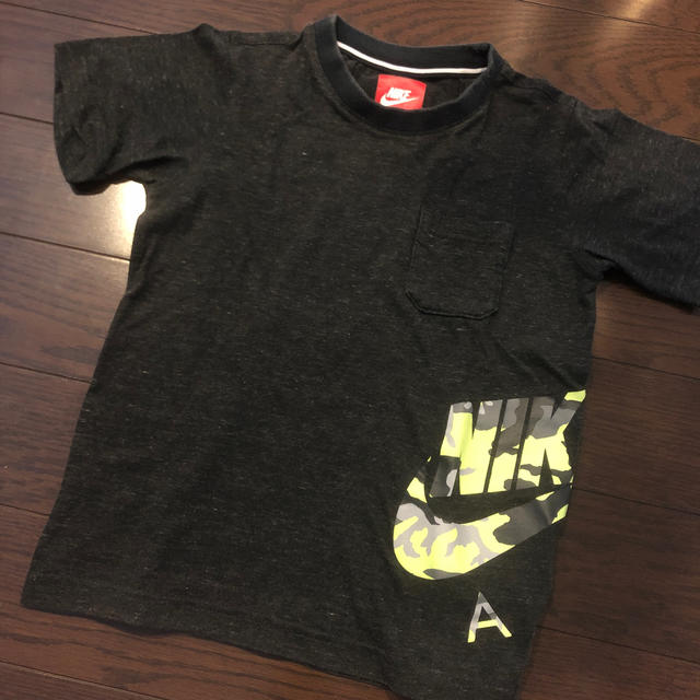 NIKE(ナイキ)のNIKE ジュニア S   Tシャツ　140 キッズ/ベビー/マタニティのキッズ服男の子用(90cm~)(Tシャツ/カットソー)の商品写真