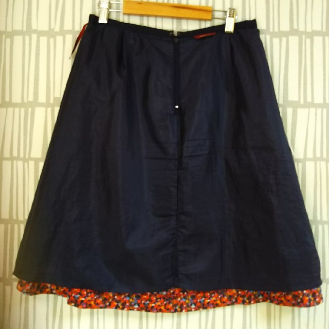 AMACA(アマカ)のリバティ タナローン スカート ポインティリズム レディースのスカート(ひざ丈スカート)の商品写真