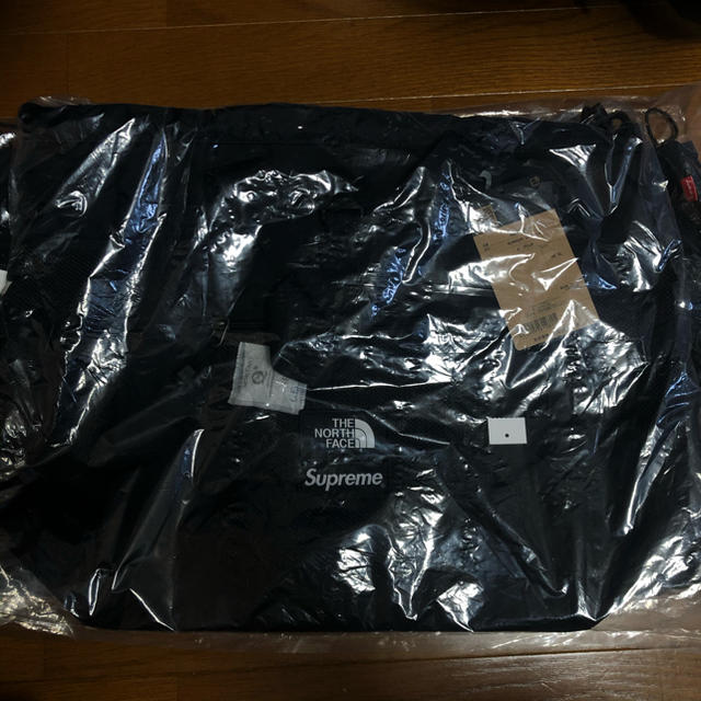 Supreme(シュプリーム)のsupreme the north face cargo tote black メンズのバッグ(トートバッグ)の商品写真