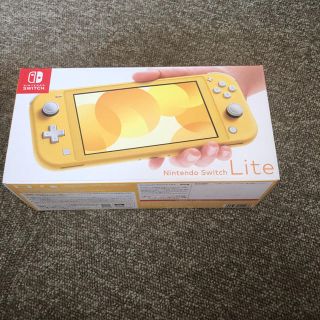 ニンテンドースイッチ(Nintendo Switch)のニンテンドーSwitch liteイエロー　HDH-S-YAZAA中古　美品！！(携帯用ゲーム機本体)